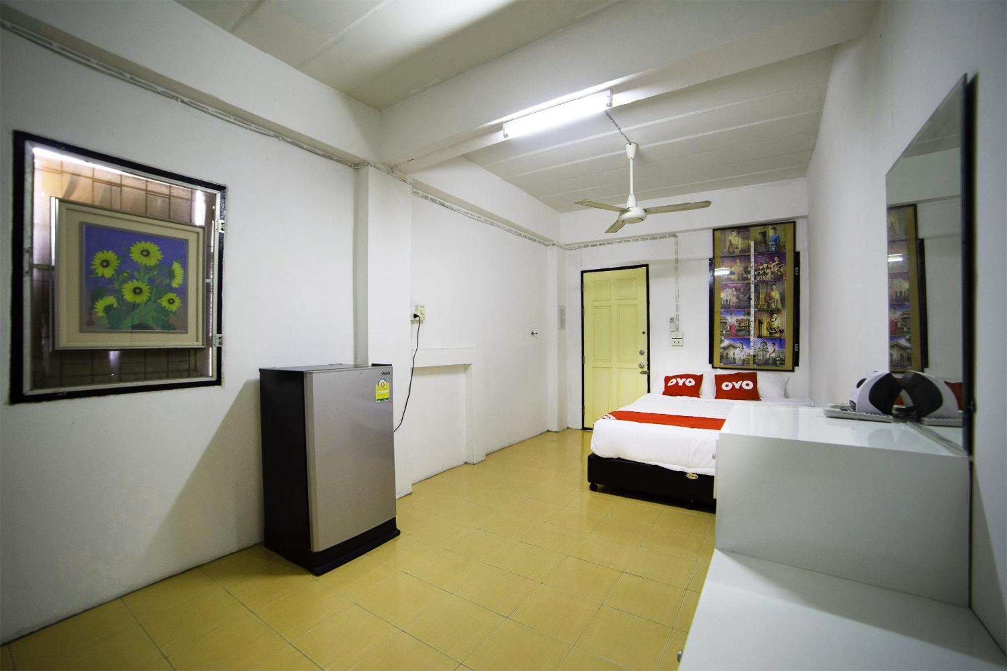 Oyo 560 Chang Hostel Suvarnabhumi Bangkok Eksteriør billede