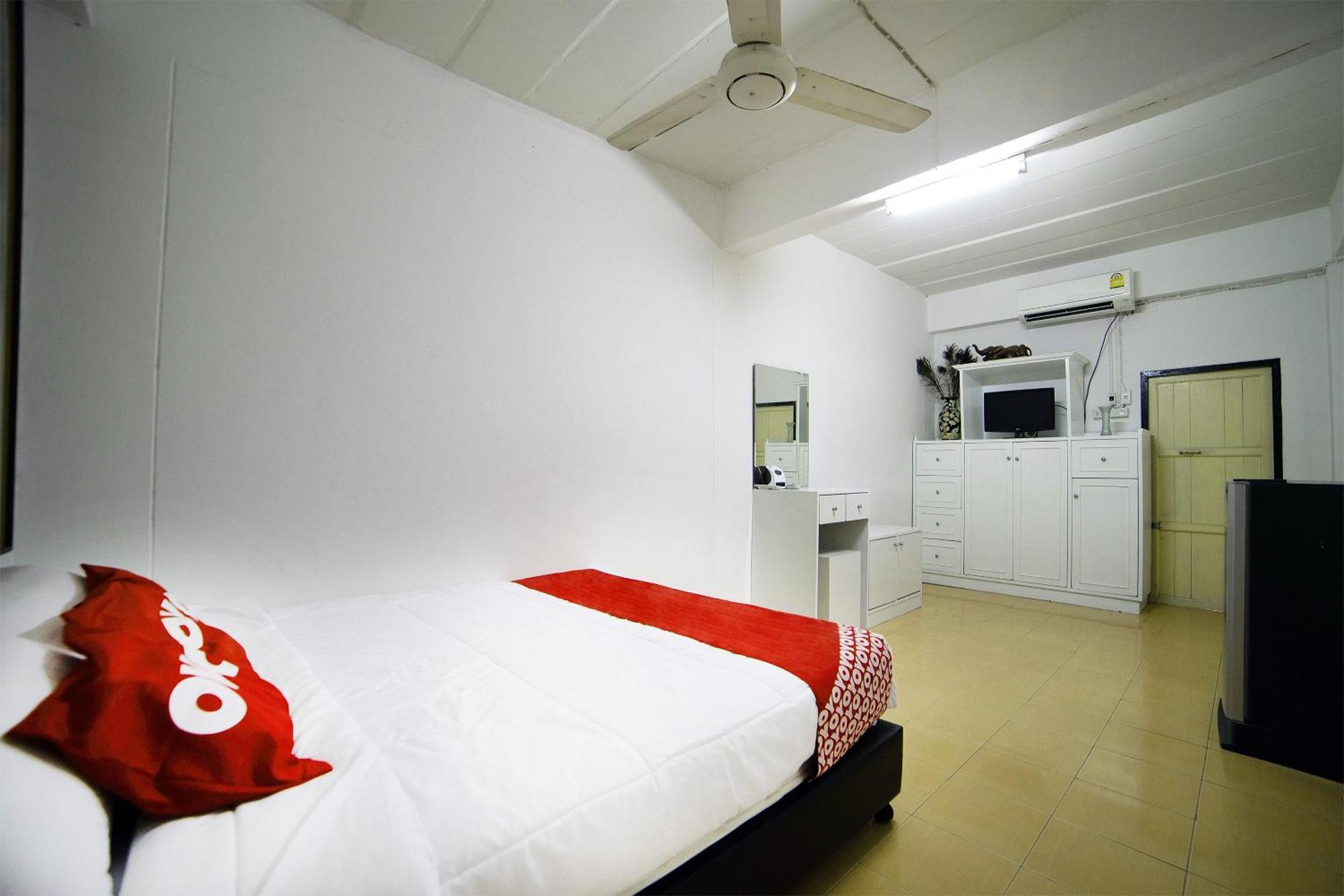 Oyo 560 Chang Hostel Suvarnabhumi Bangkok Eksteriør billede