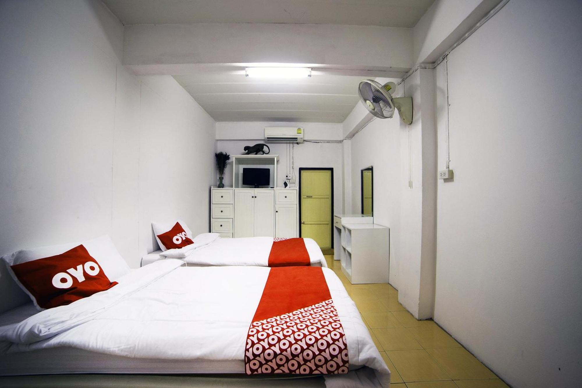 Oyo 560 Chang Hostel Suvarnabhumi Bangkok Eksteriør billede