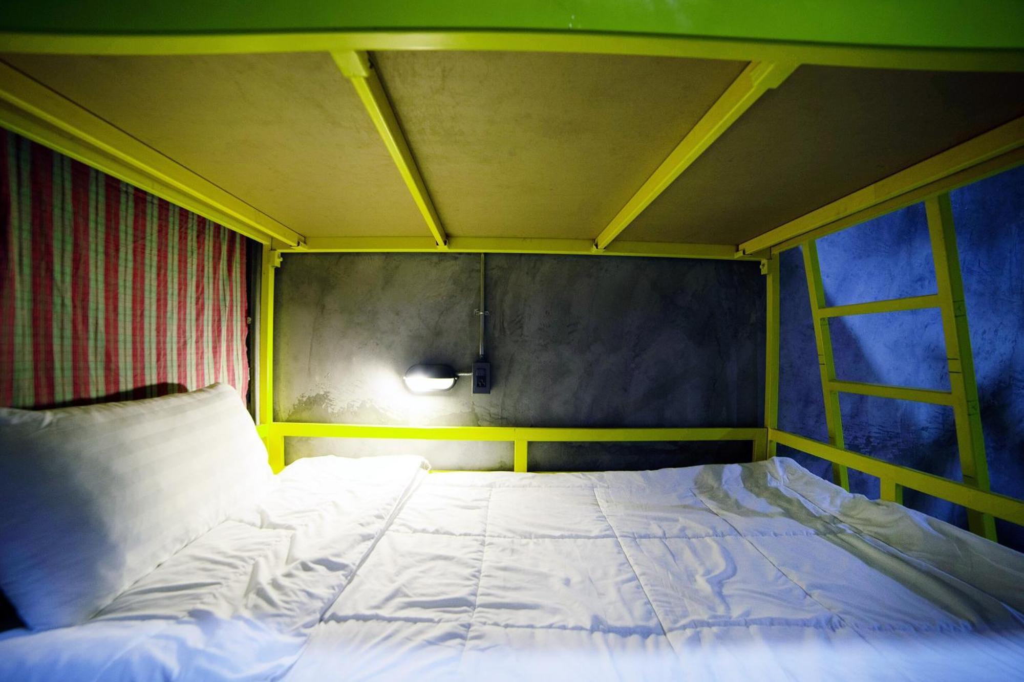 Oyo 560 Chang Hostel Suvarnabhumi Bangkok Eksteriør billede