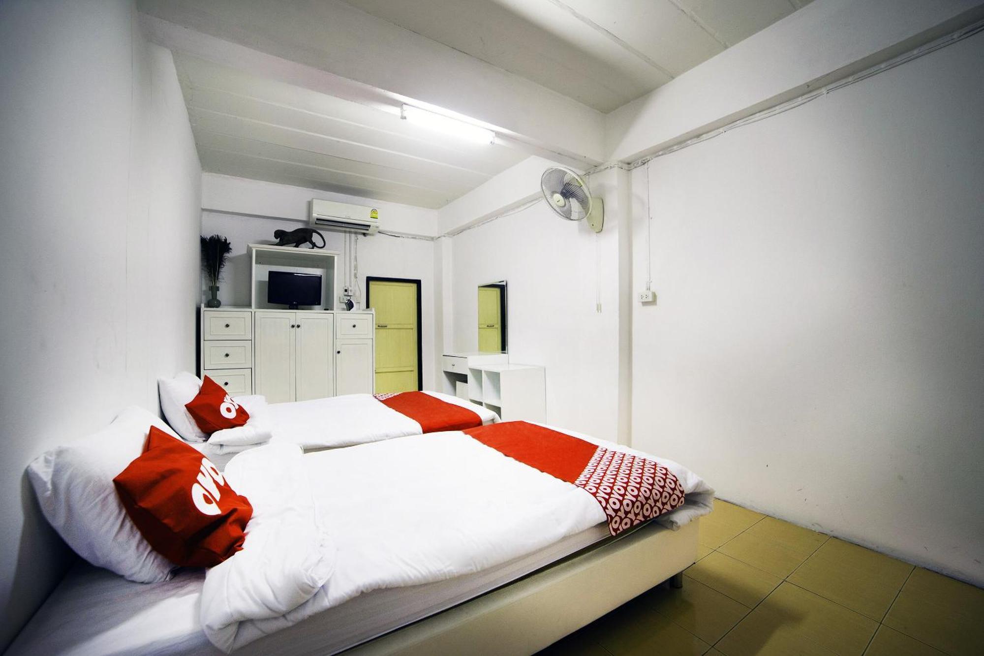 Oyo 560 Chang Hostel Suvarnabhumi Bangkok Eksteriør billede