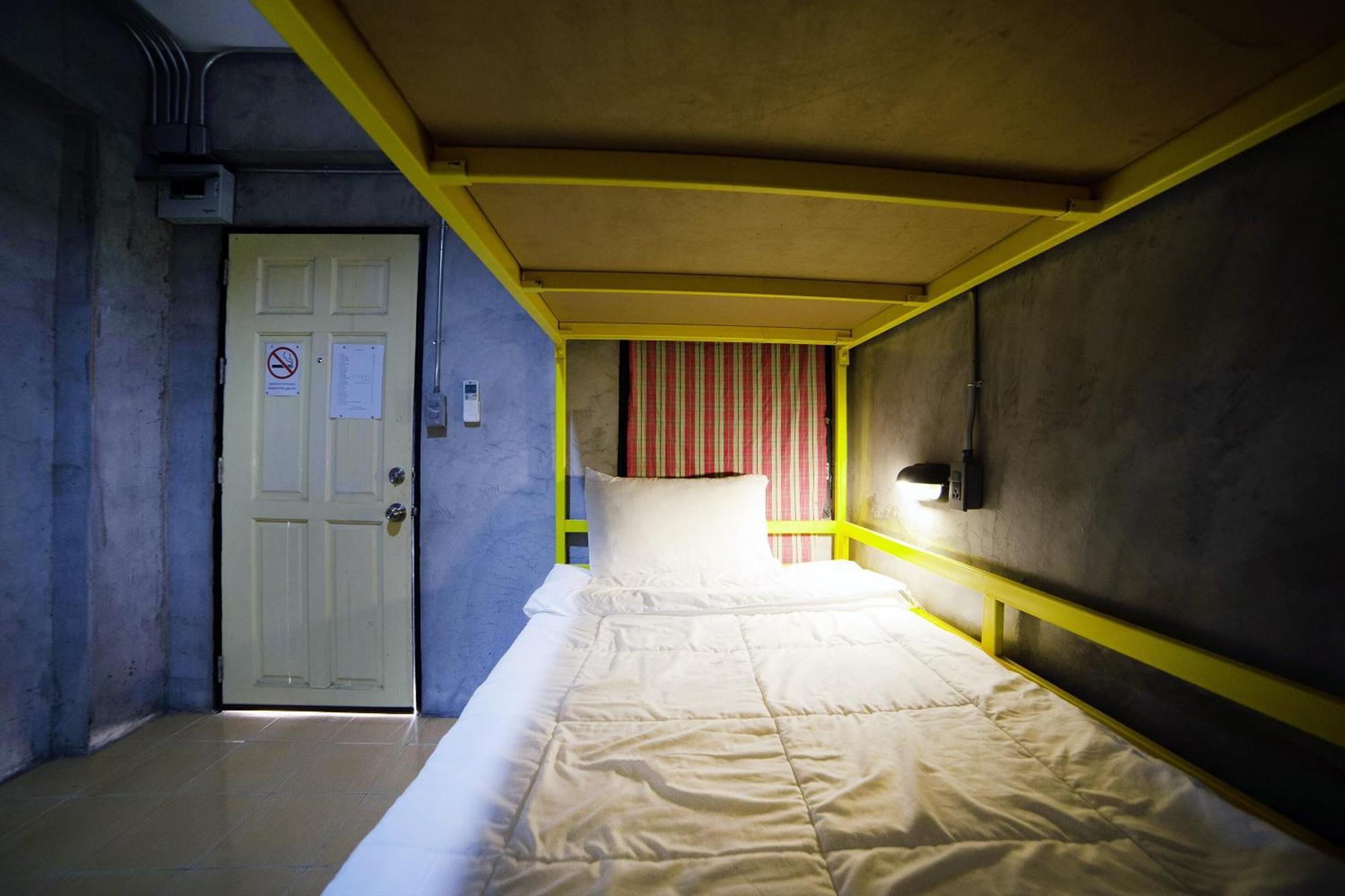 Oyo 560 Chang Hostel Suvarnabhumi Bangkok Eksteriør billede