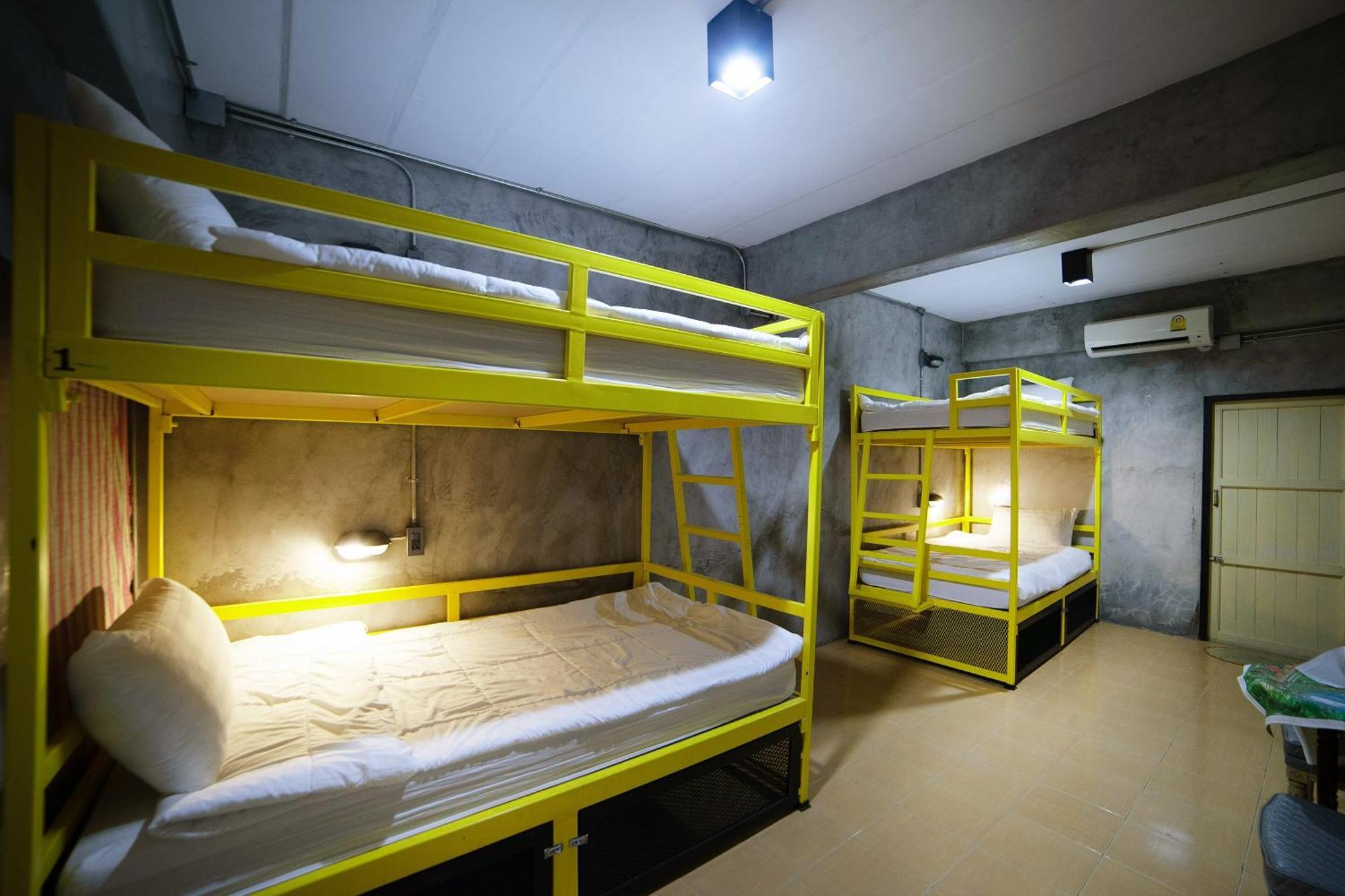 Oyo 560 Chang Hostel Suvarnabhumi Bangkok Eksteriør billede